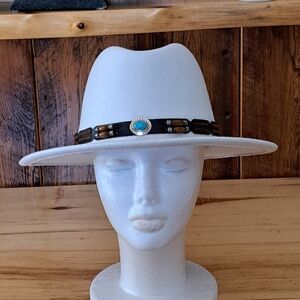 Trendy WHITE summer colour western ranch/farmers boho hat turquoise blue